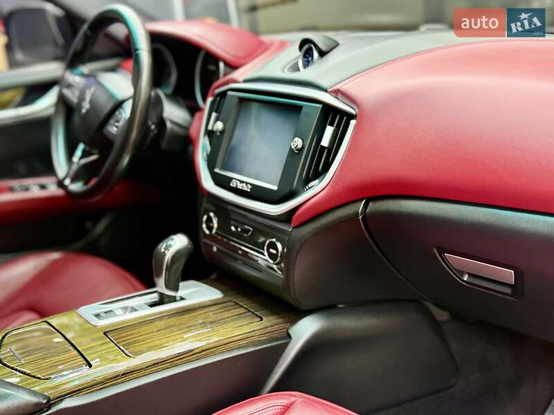 Седан Maserati Ghibli 2014 в Одесі