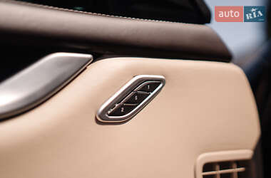 Седан Maserati Ghibli 2014 в 