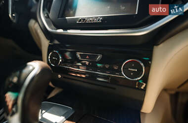 Седан Maserati Ghibli 2014 в 