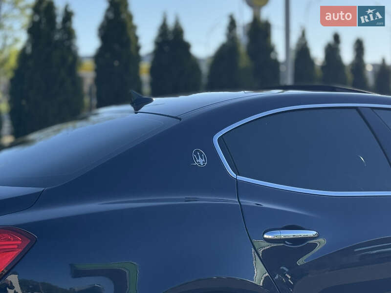 Седан Maserati Ghibli 2015 в Києві