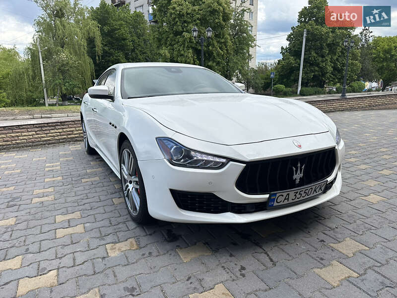 Седан Maserati Ghibli 2017 в Умані