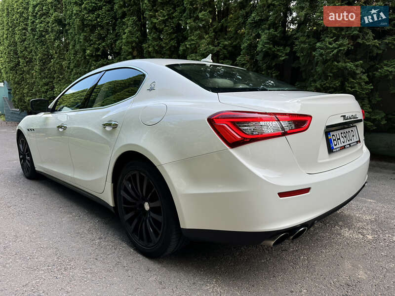 Седан Maserati Ghibli 2014 в Рівному