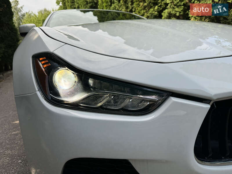 Седан Maserati Ghibli 2014 в Рівному