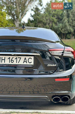 Седан Maserati Ghibli 2017 в 