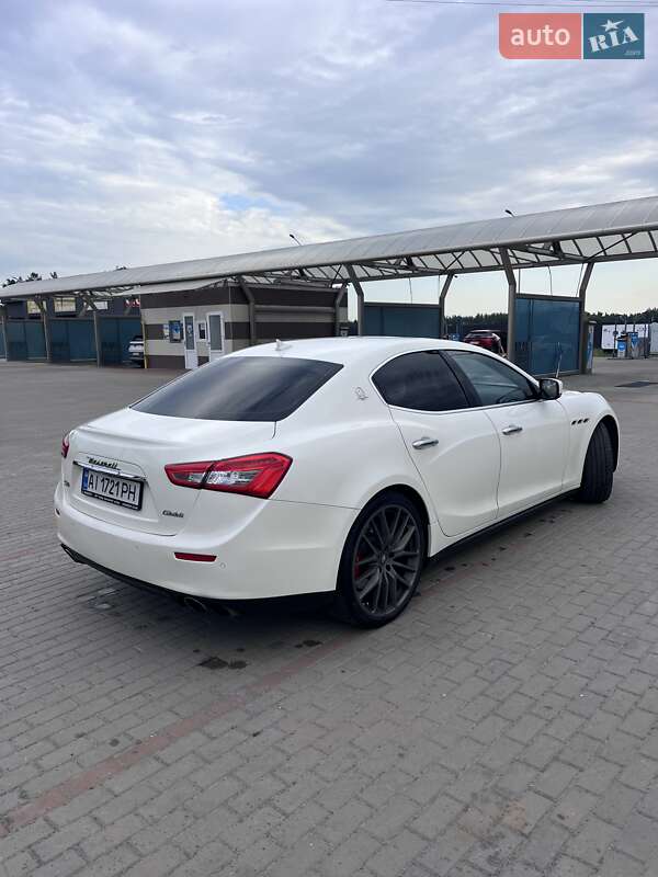 Седан Maserati Ghibli 2015 в Киеве