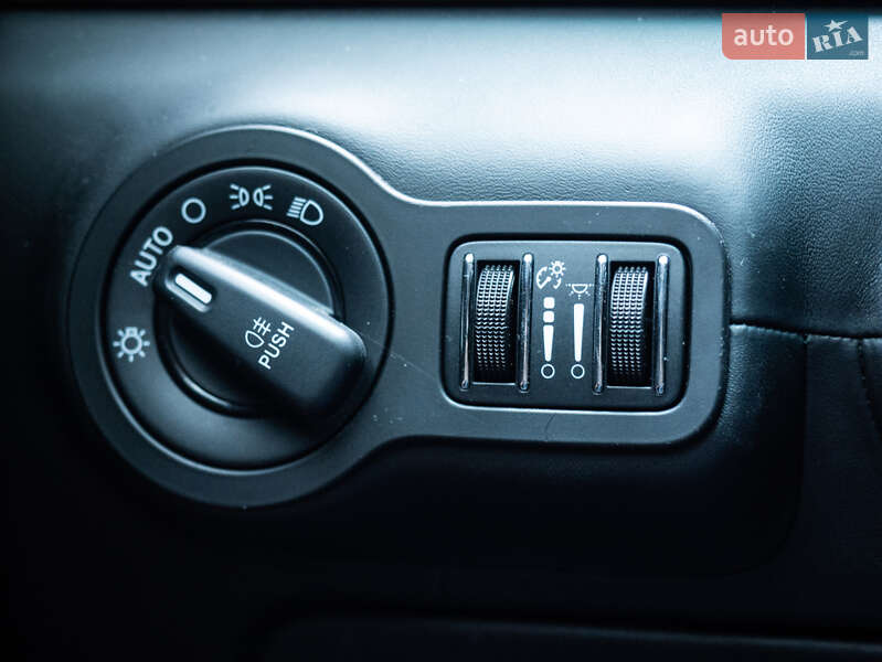 Седан Maserati Ghibli 2014 в Києві