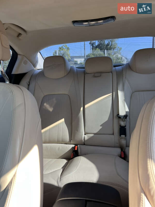 Седан Maserati Ghibli 2016 в Івано-Франківську