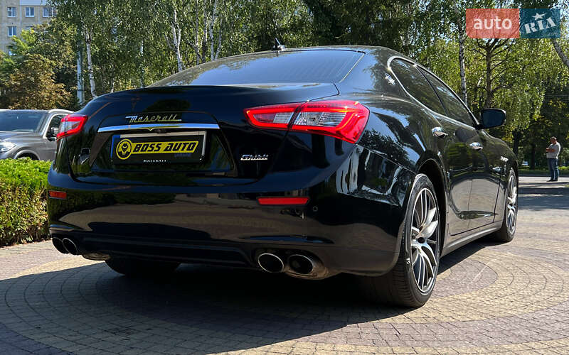 Седан Maserati Ghibli 2017 в Львове