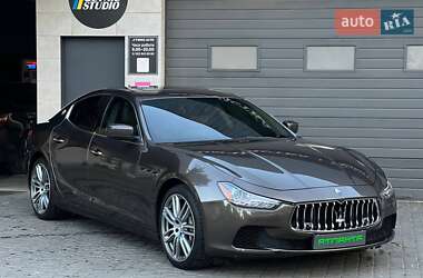 Седан Maserati Ghibli 2014 в 