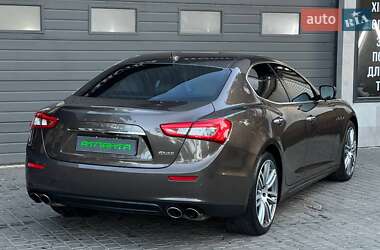 Седан Maserati Ghibli 2014 в 