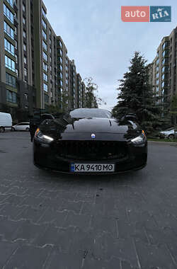 Седан Maserati Ghibli 2014 в 