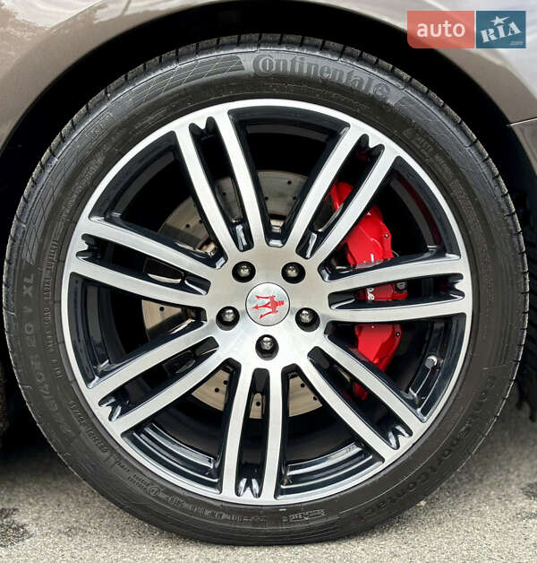 Седан Maserati Ghibli 2014 в Киеве