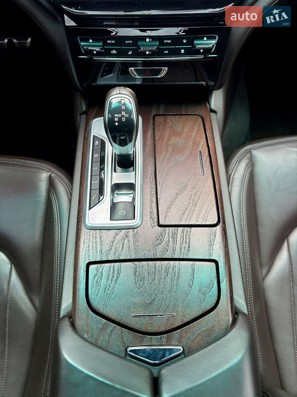 Седан Maserati Ghibli 2014 в Киеве