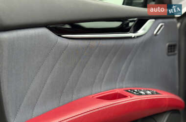 Седан Maserati Ghibli 2018 в 