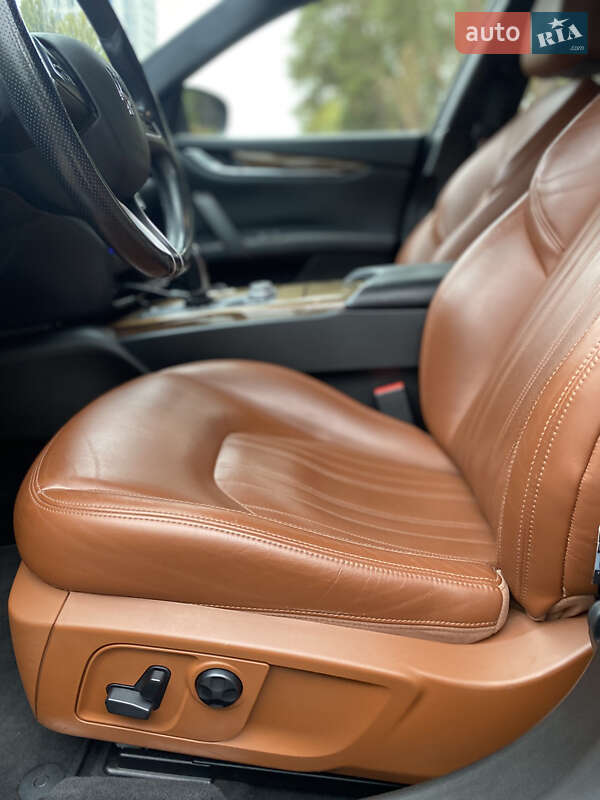 Седан Maserati Ghibli 2016 в Києві