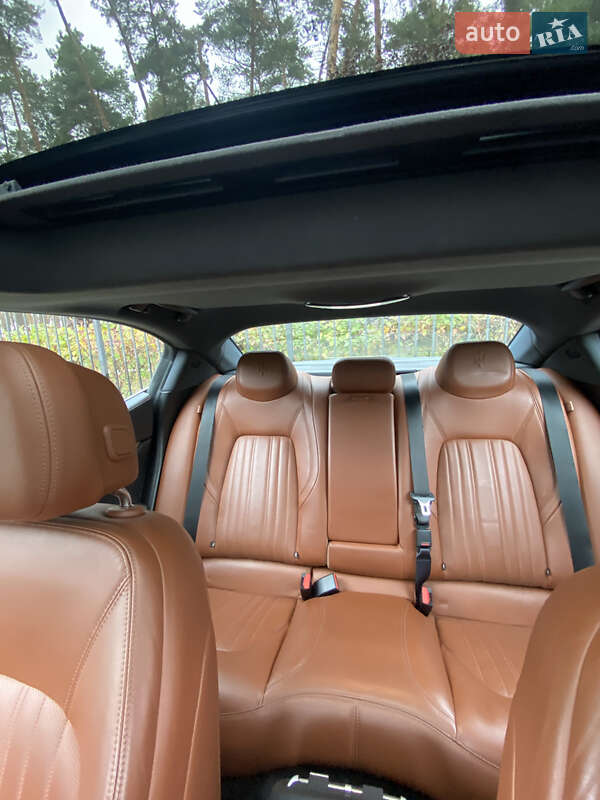 Седан Maserati Ghibli 2016 в Києві