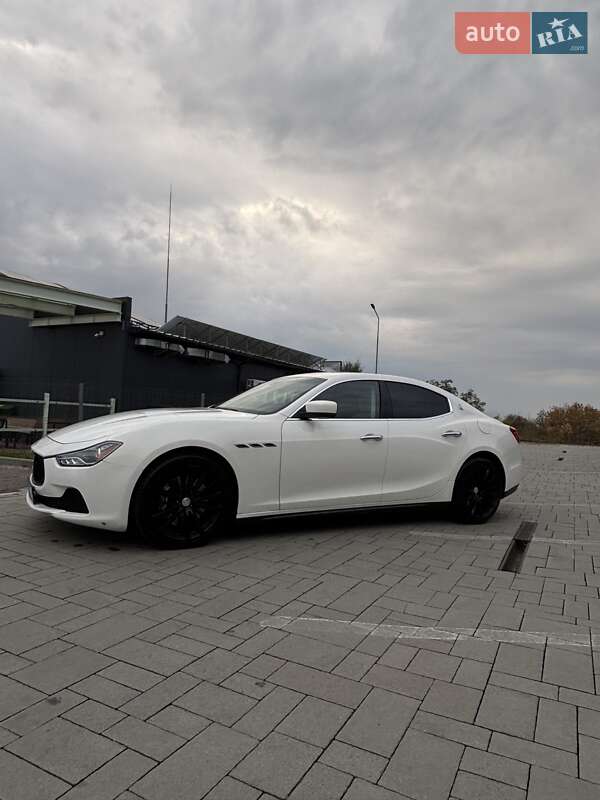 Седан Maserati Ghibli 2014 в Тячеве