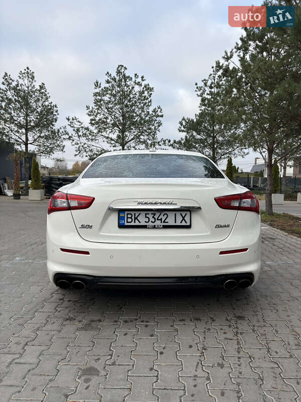 Седан Maserati Ghibli 2018 в Ровно