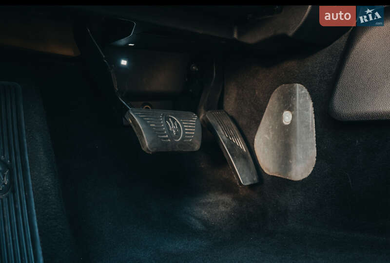 Седан Maserati Ghibli 2017 в Києві фото 27 Седан Maserati Ghibli 2017 в Києві