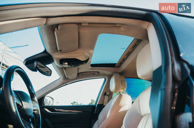 Седан Maserati Ghibli 2017 в Києві фото 35 Седан Maserati Ghibli 2017 в Києві