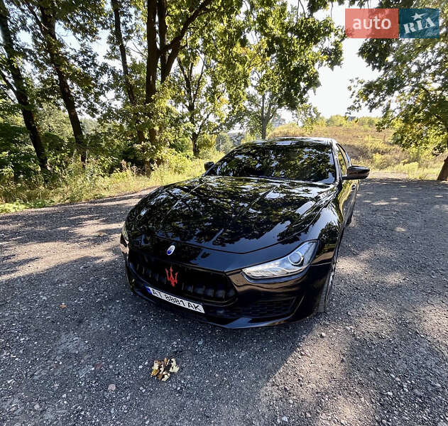 Седан Maserati Ghibli 2018 в Києві фото Седан Maserati Ghibli 2018 в Києві