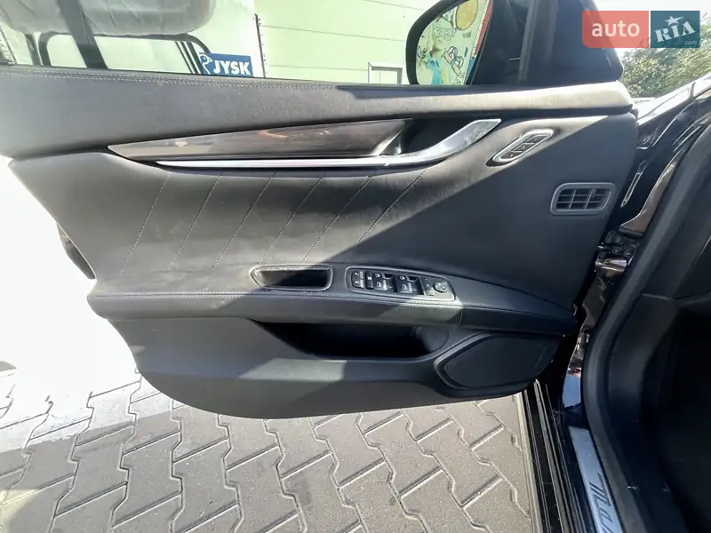 Maserati Ghibli 2018 VIN ZAM57YSA7K1314453 фото оголошення 14 з 58