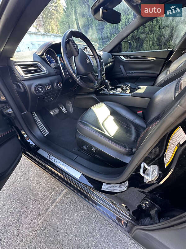 Седан Maserati Ghibli 2016 в Киеве