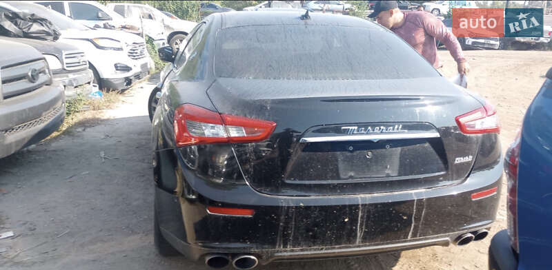 Седан Maserati Ghibli 2016 в Киеве фото 9 Седан Maserati Ghibli 2016 в Киеве