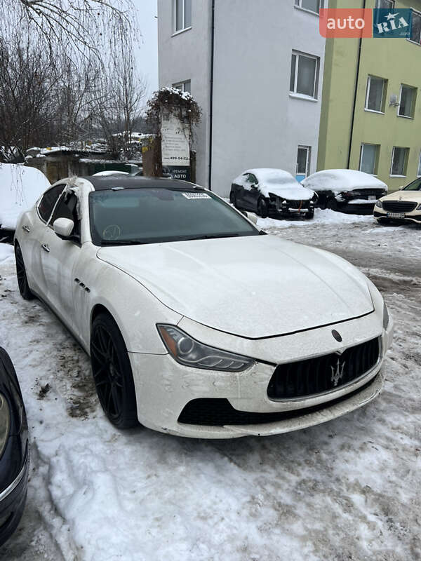 Maserati Ghibli 2015