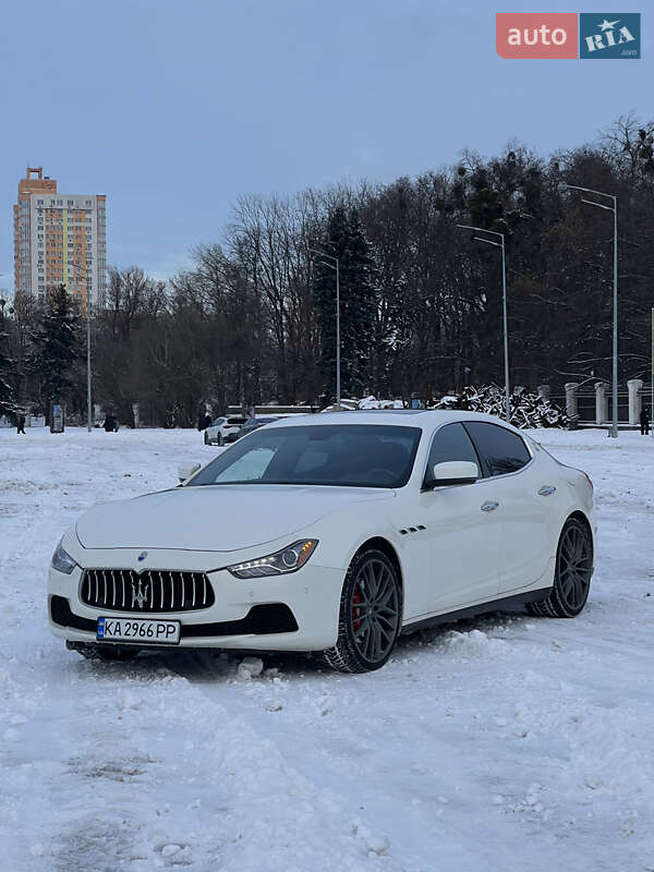 Maserati Ghibli 2015