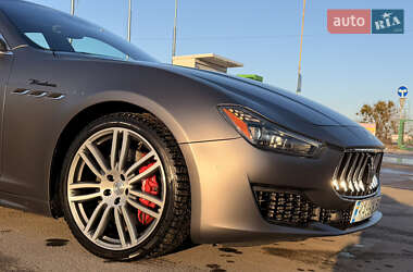 Седан Maserati Ghibli 2017 в Києві
