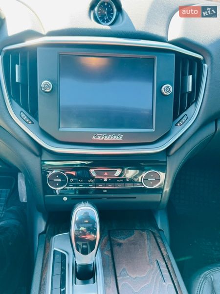 Седан Maserati Ghibli 2014 в Днепре