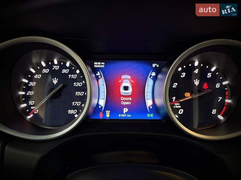 Седан Maserati Ghibli 2014 в Івано-Франківську