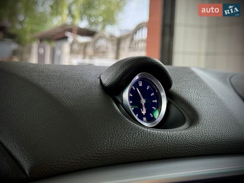 Седан Maserati Ghibli 2014 в Івано-Франківську