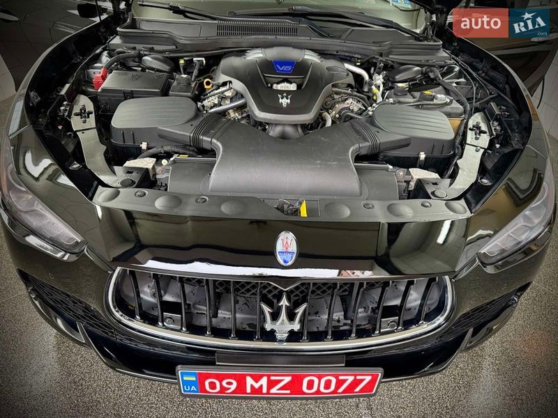 Седан Maserati Ghibli 2014 в Івано-Франківську