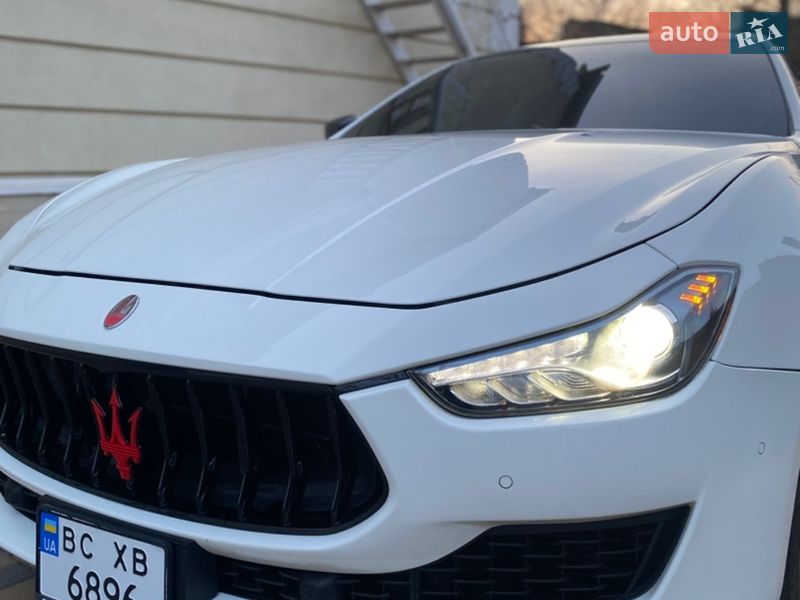 Седан Maserati Ghibli 2016 в Могилів-Подільському
