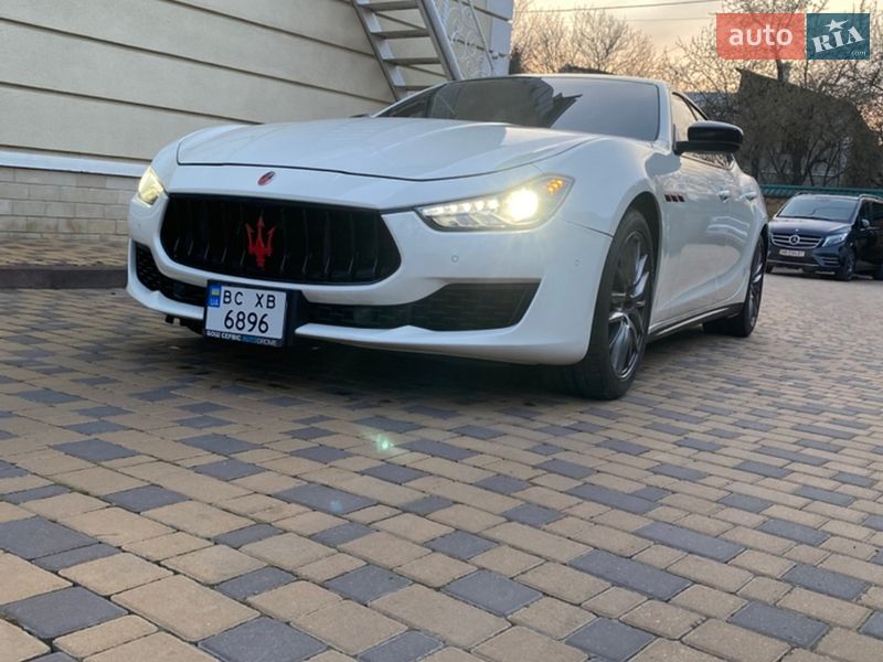 Седан Maserati Ghibli 2016 в Могилів-Подільському