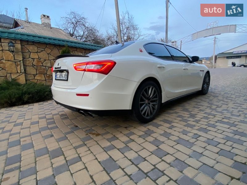 Седан Maserati Ghibli 2016 в Могилів-Подільському