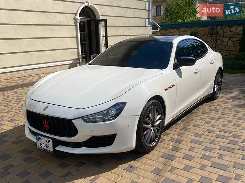 Maserati Ghibli 2016 VIN ZAM57XSA1H1225321 фото оголошення 2 з 91