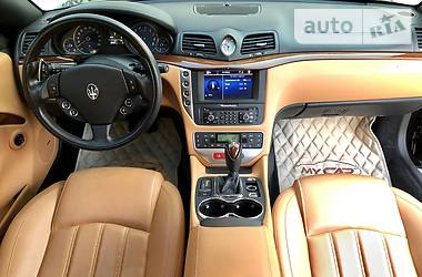 Кабриолет Maserati GranCabrio 2010 в Киеве