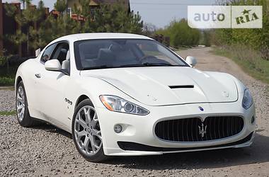 Купе Maserati GranTurismo 2012 в Киеве
