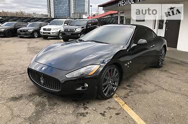 Купе Maserati GranTurismo 2012 в Киеве