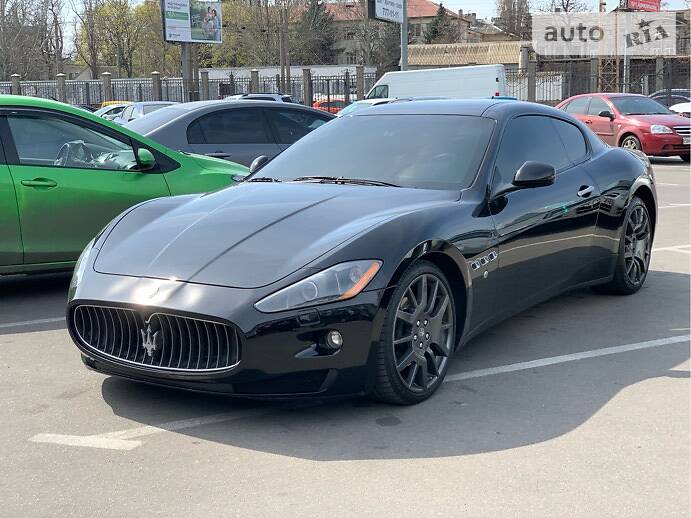 Купе Maserati GranTurismo 2012 в Одесі