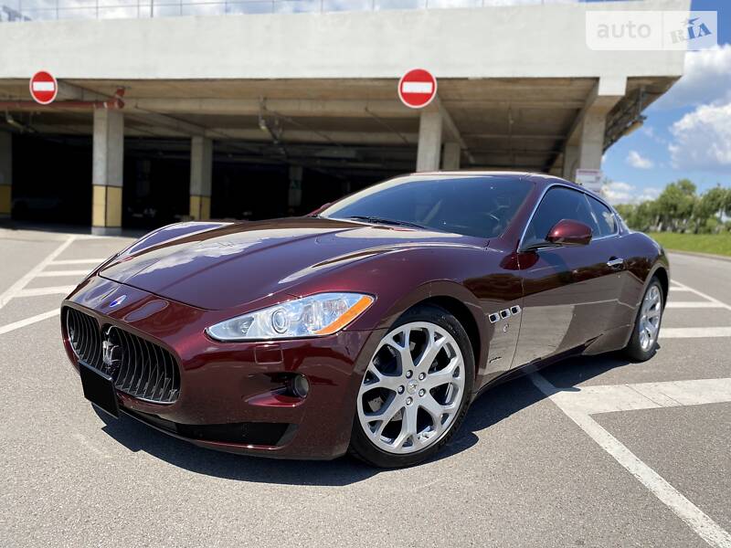 Купе Maserati GranTurismo 2008 в 