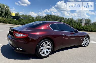 Купе Maserati GranTurismo 2008 в 