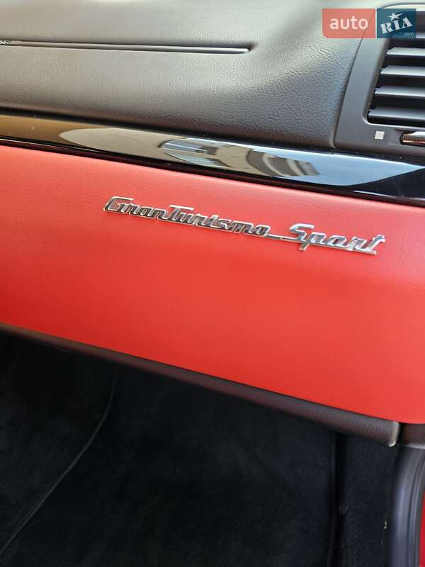 Купе Maserati GranTurismo 2014 в Львові
