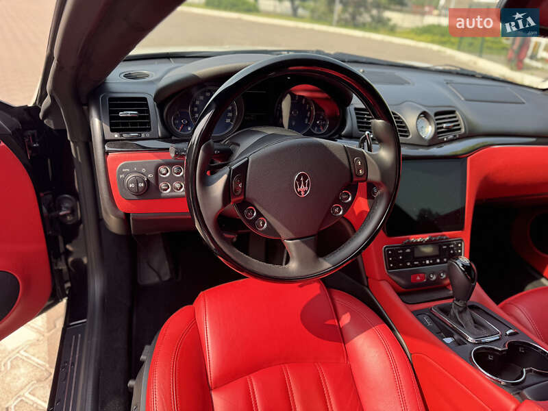 Купе Maserati GranTurismo 2008 в Киеве