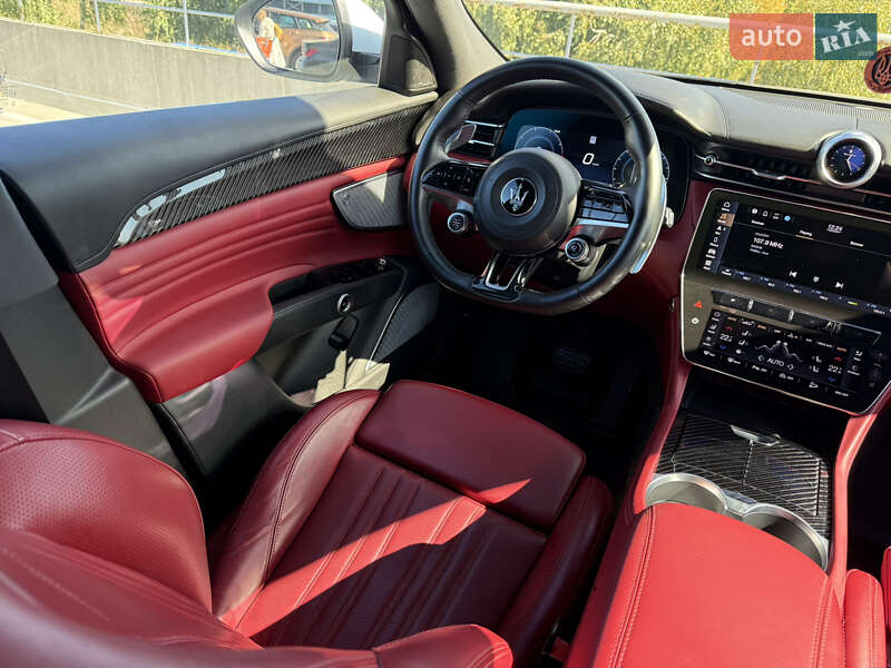 Внедорожник / Кроссовер Maserati Grecale 2023 в Киеве фото 14 Внедорожник / Кроссовер Maserati Grecale 2023 в Киеве