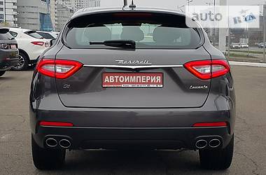 Внедорожник / Кроссовер Maserati Levante 2018 в Киеве