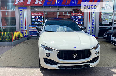 Внедорожник / Кроссовер Maserati Levante 2018 в Львове